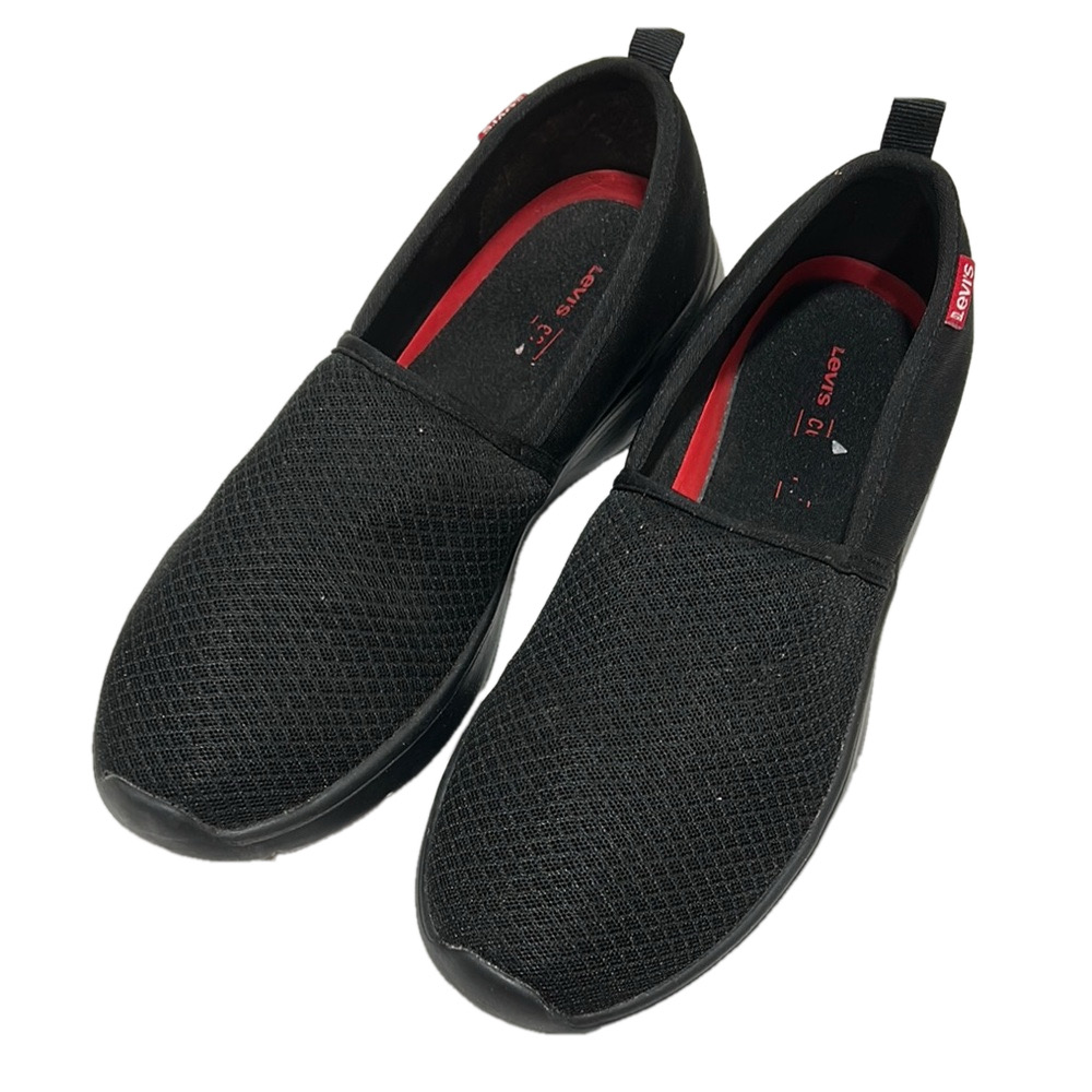 Levi's women’s Black Slip-On Shoes size 10 GUC